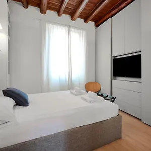 Appartamento Bramante In Brera, Milano