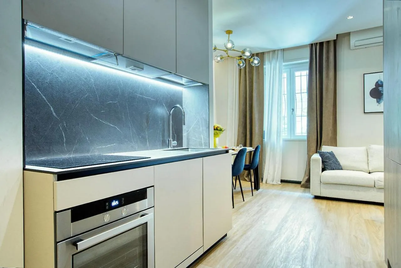 Suite Bimo - Vicino Metro, Citylife, Stadio San Siro E Fiera Milano 0*,  Italia